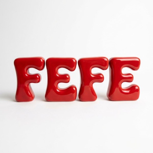 کاور آهنگ FEFE از سیکس‌ناین